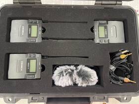 Comica Cvm-wm300a - Wireless Lavalier Microphones 2 Transmitters 1 Receiver
