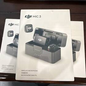 Dji Cp.rn.00000480.02 Mic 3 2 Tx 1 Rx Charging Case Camera/smartphone- Brand New- Fast Ship
