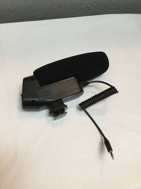 Insignia Ns-dmic300p Shotgun Microphone. Quick Setup Guide Included
