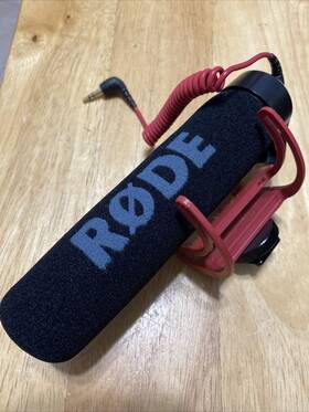 Rode Cj0238602 Videomic Go Lightweight On Camera Microphone