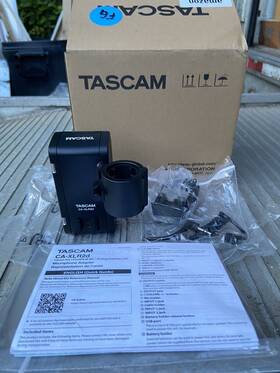 Tascam Ca-xlr2d-c Ca-xlr2d Microphone Adapter For Canon In Excellent Condition Free Ship