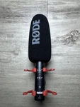 Rode Videomic Ntg Shotgun Microphone Camera Mount Usb-c 3.5M Black/red FW0052526 Used. Price: $149.90.